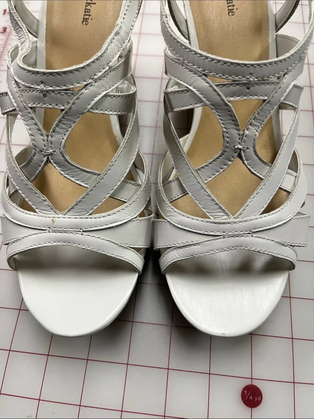 Kelly & KATIE NIB Summer Bridal Leather White Strappy Cork 3.5